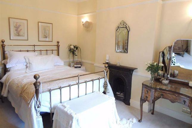 Kensington Square, Harrogate, North Yorkshire, HG2 0NW
